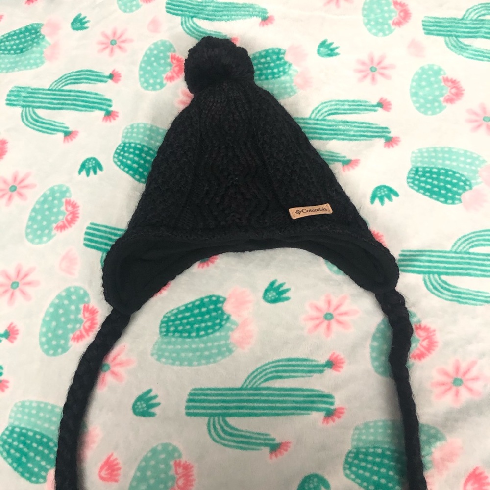 Columbia beanie